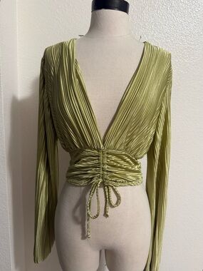 V-Neck Olive Green Ruched Long-Sleeve Crop Top